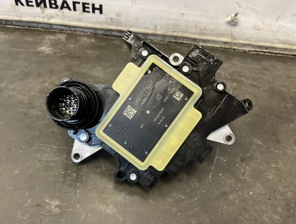 Блок управления акпп Audi A6 2014 C7