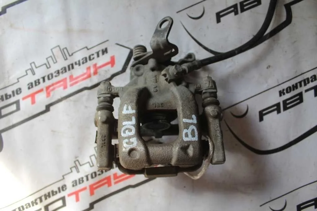 СУППОРТ В СБОРЕ AUDI VOLKSWAGEN SEAT SKODA ЗАДНИЙ ЛЕВЫЙ 5K0615423