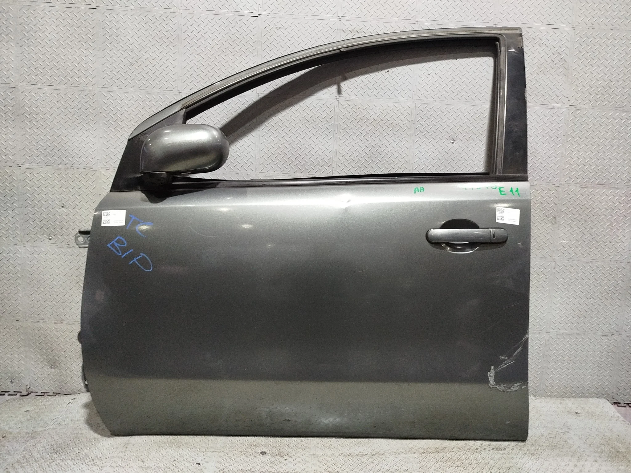 ДВЕРЬ NISSAN H010A1U6MA ПЕРЕД ЛЕВО серый, K21 GA340