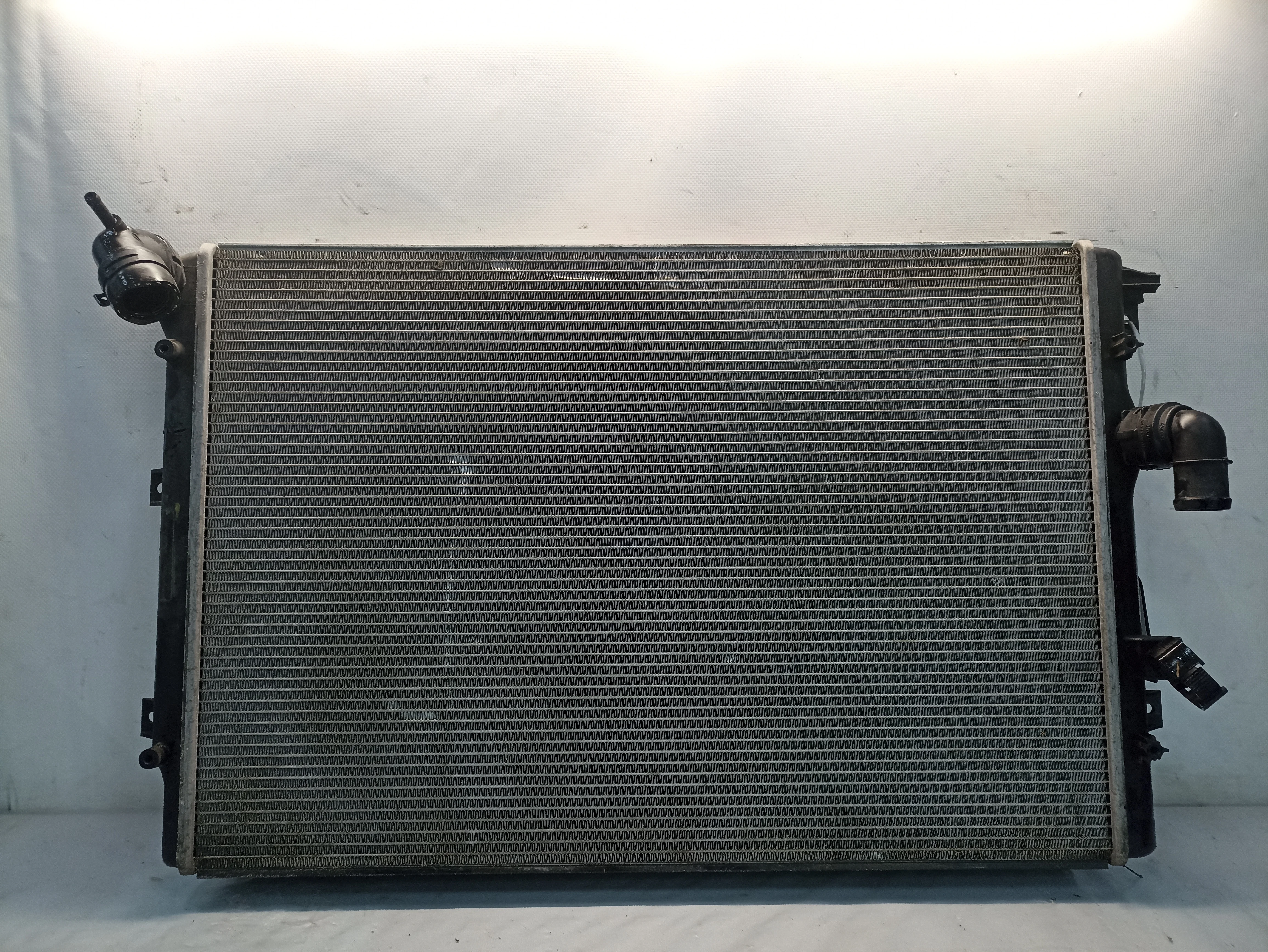 РАДИАТОР ДВИГАТЕЛЯ VOLKSWAGEN SEAT 5N0121253L DY346Z