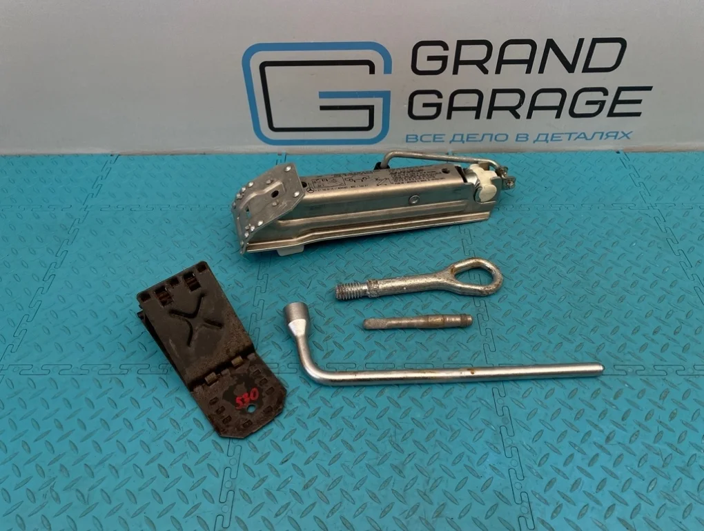 Набор инструментов Mercedes-Benz E-Class 2002 A2115830115 W211 112.949 3.2