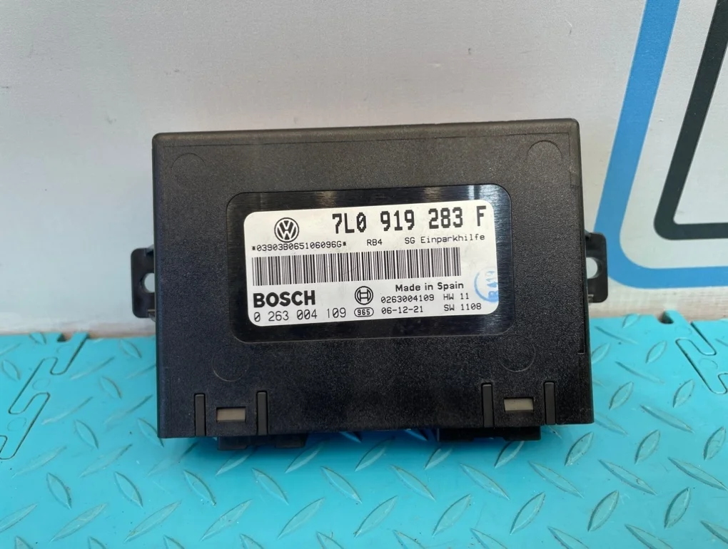 Блок парктроника Volkswagen Touareg 2007 7L0919283F 7L6 BHK 3.6