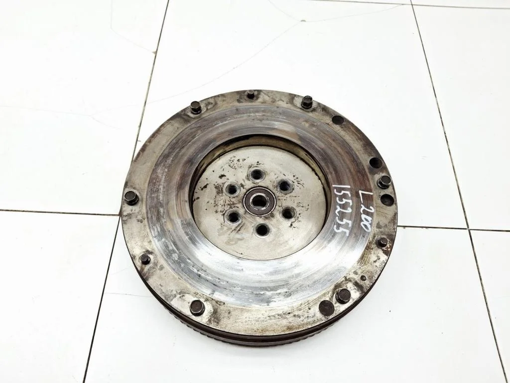 Маховик Mitsubishi L200 2012 KA, KB