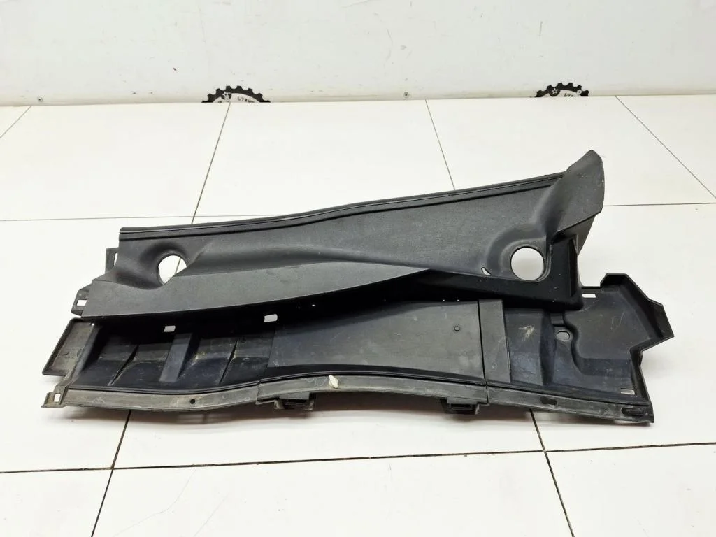 Решетка стеклоочистителя Toyota Corolla 2008 E150