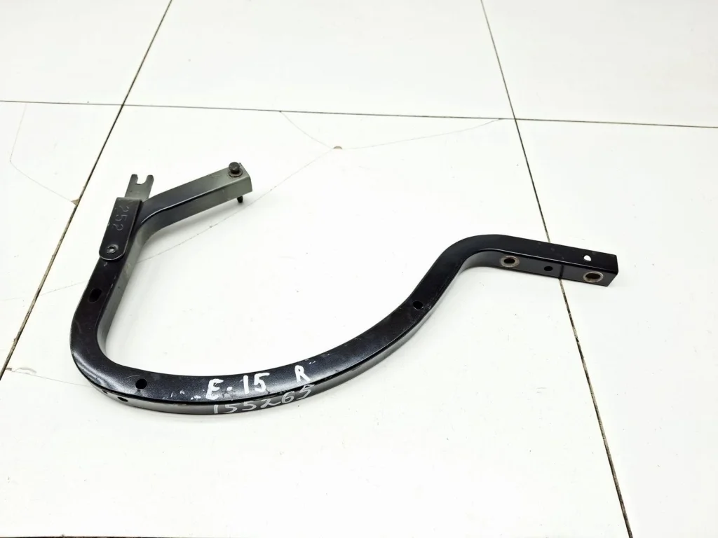 Петля крышки багажника Toyota Corolla 2008 E150