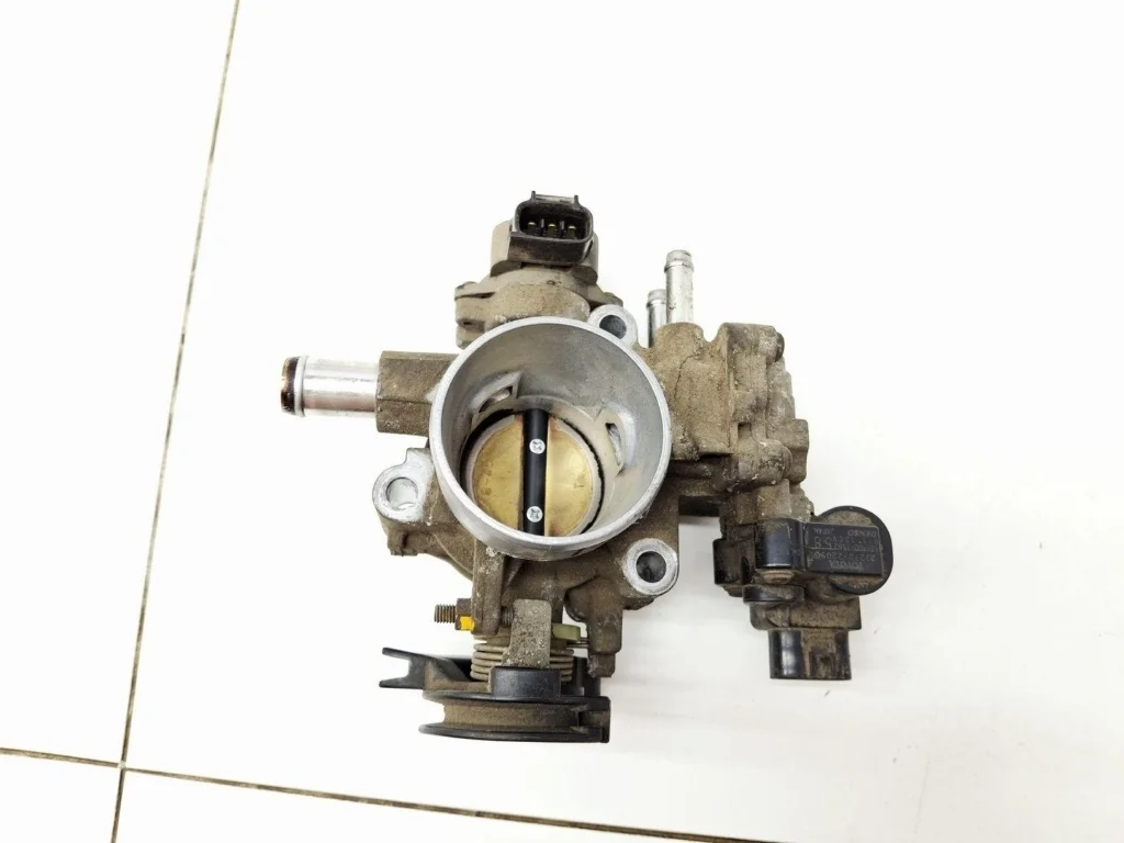 Заслонка дроссельная механическая Toyota Corolla 2008 E150