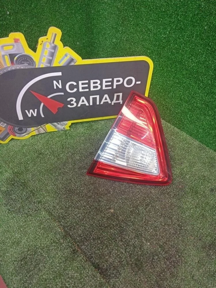 Фонарь внутренний Nissan Terrano 2017 2654500Q0C D10 F4R, левый