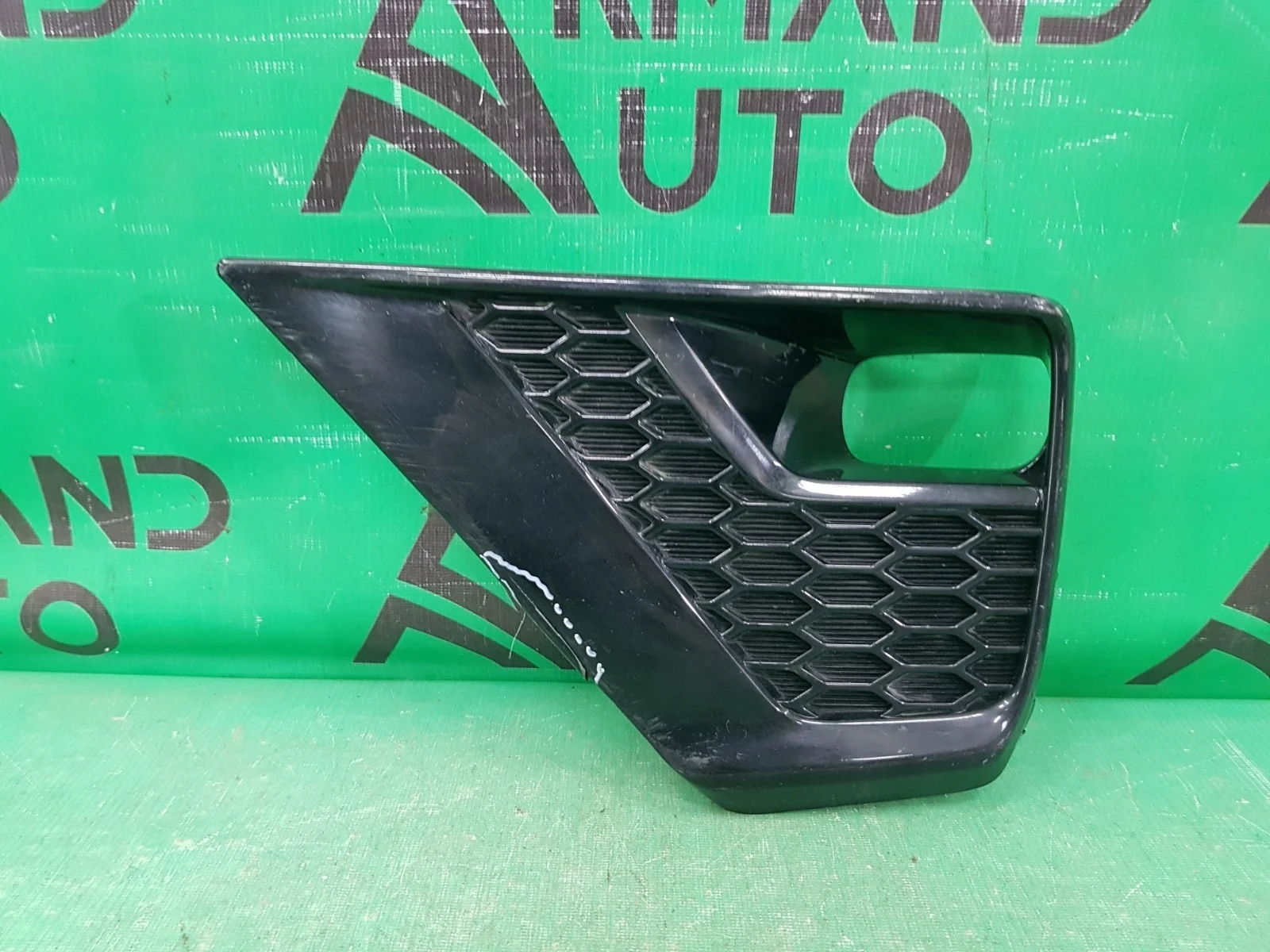 Накладка птф TOYOTA LAND CRUISER PRADO 2020 150