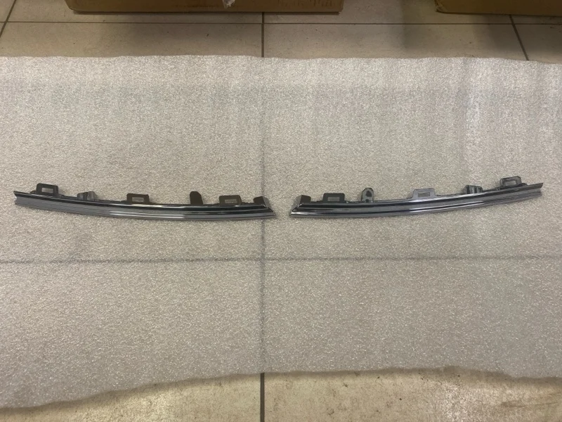 МОЛДИНГ РЕШЕТКИ РАДИАТОРА Renault Arkana 2018 2019 2020 2021 2022 2023 620759498R, передний