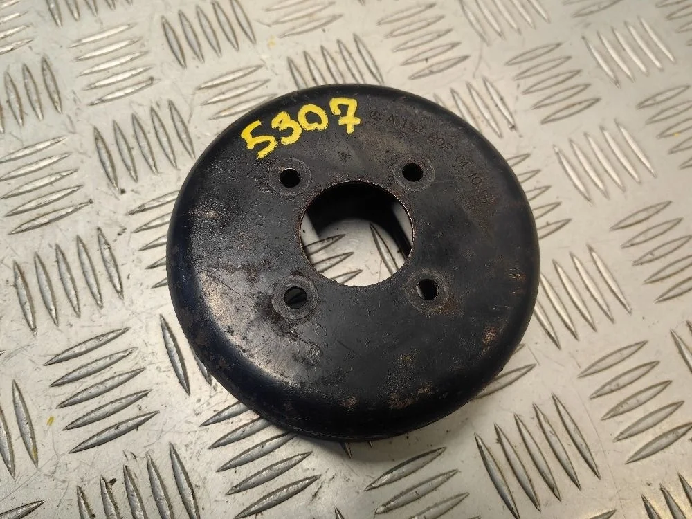 Шкив помпы Mercedes-Benz W210