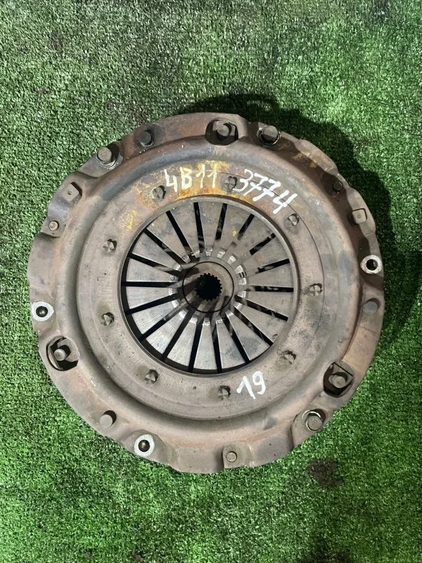 Маховик Mitsubishi Lancer 4B11