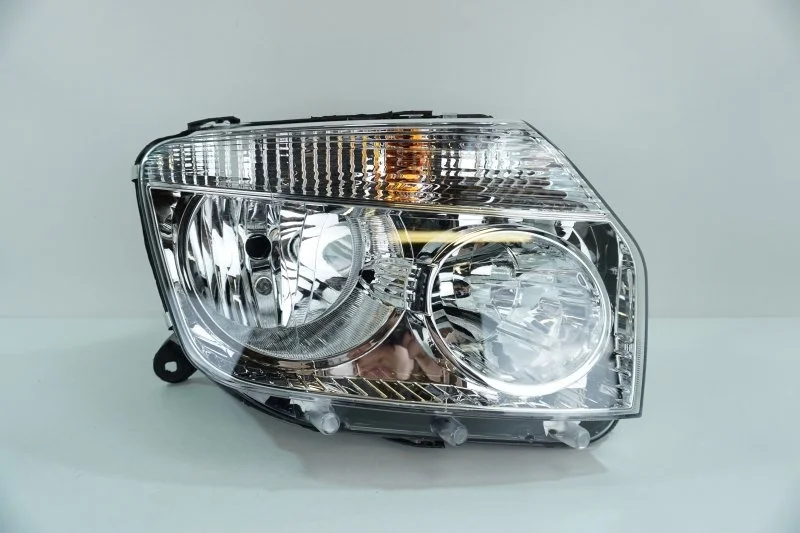 Фара Renault Duster 2010- DIF6104030101 1, правая