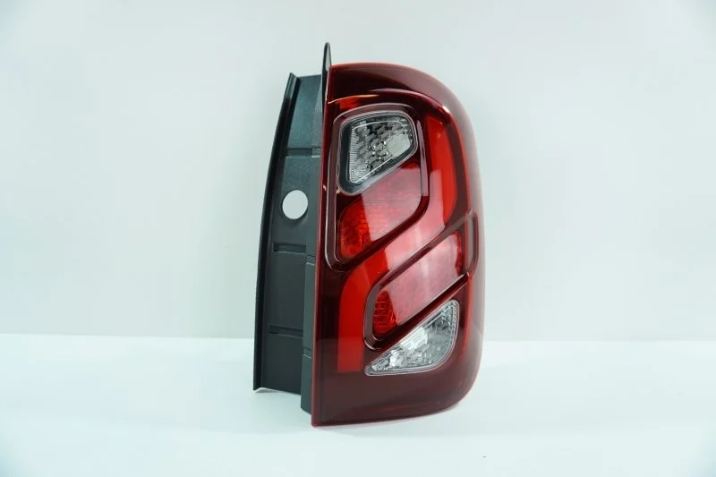 Фонарь Renault Duster 2015- DIF6104030211 1, правый