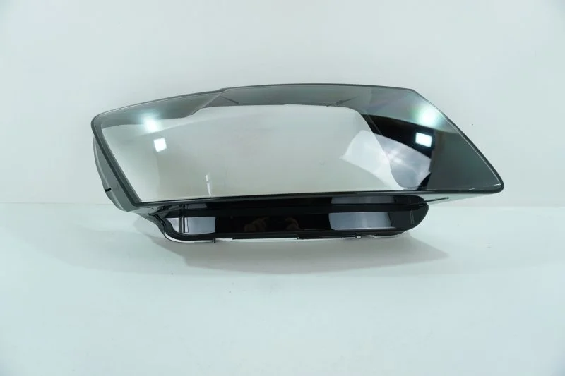 Стекло фары Audi Q5 2012-2017 8R0941044C 8R, правое