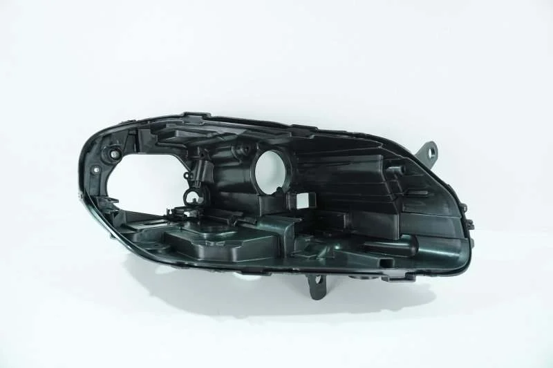 Корпус фары Volkswagen Passat 2011-2015 3AB941752 B7, правый