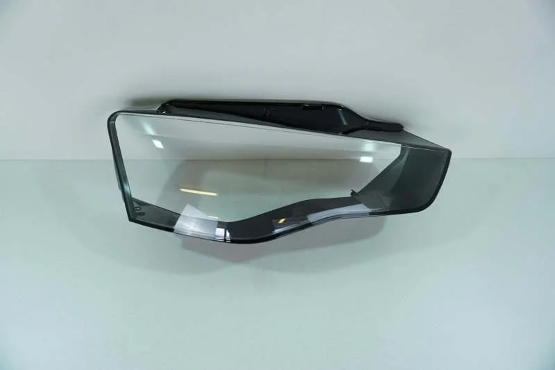 Стекло фары Audi A5 2011-2016 8T0941006C 8T, правое