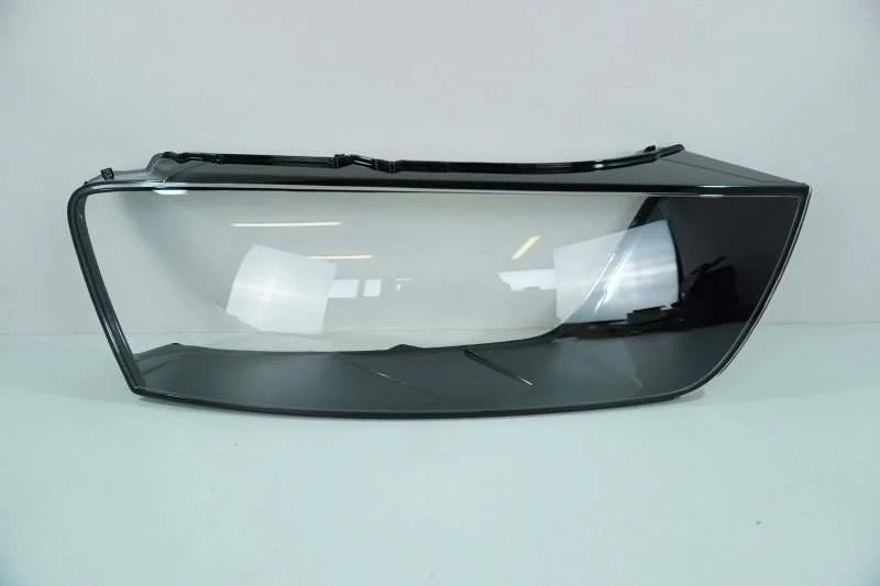 Стекло фары Audi Q3 2014-2018 8U0941774 8U, правое