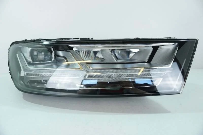 Фара Audi Q7 2015-2019 4M0941034 4M, правая