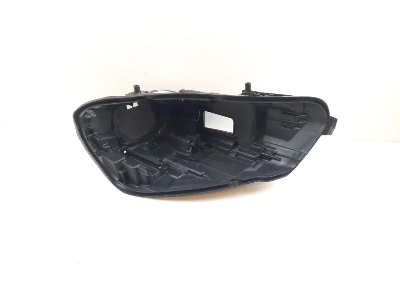 Корпус фары Mercedes-Benz CLA-class 2019- A1189062600 X118, правый