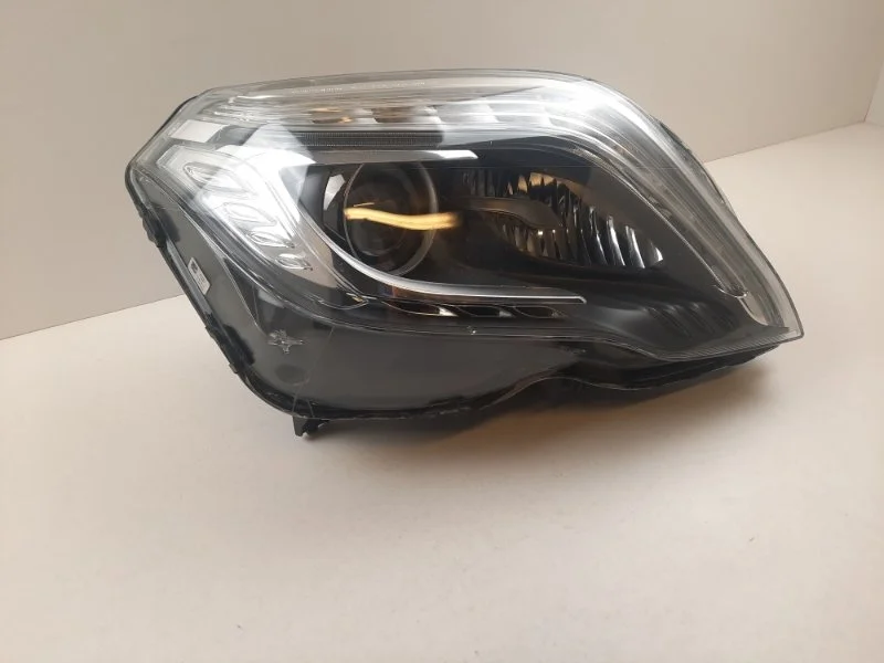 Фара Mercedes-Benz GLK-class 2012-2015 A2048201639 X204, правая