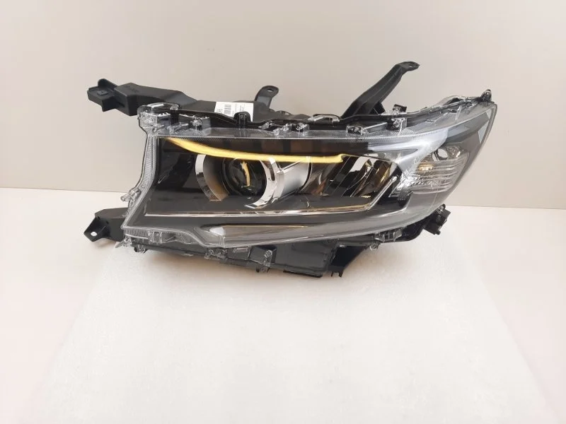 Фара Toyota Land Cruiser Prado 2018-2022 8118560N20 150, левая