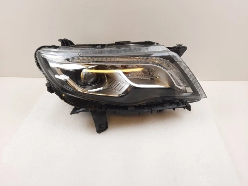 Фара Geely Atlas 2016-2022 7051003400 1, правая