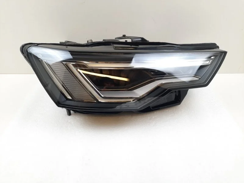 Фара Audi A6 2018-2022 4K0941040 C8, правая