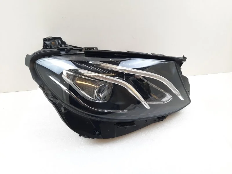 Фара Mercedes-Benz E-Class 2016-2020 A2139066601 W213, правая