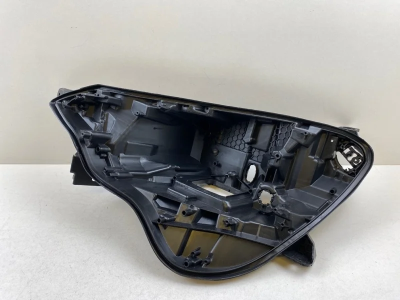 Корпус фары Renault Arkana 2019- 260605885R 1, левый