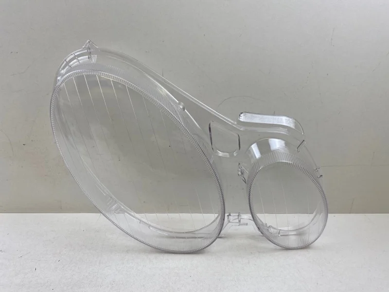 Стекло фары Mercedes-Benz E-Class 2002-2008 A2118200261 W211, правое