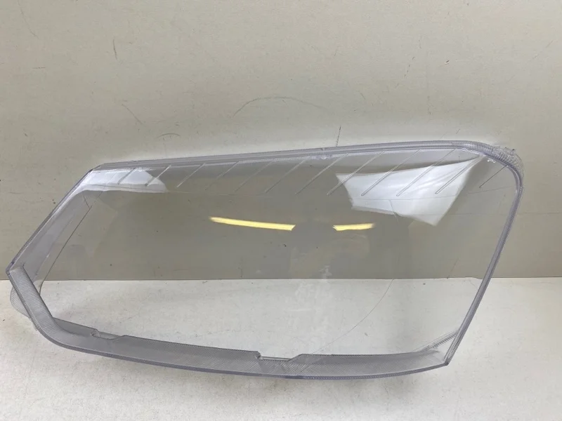 Стекло фары Skoda Yeti 2013-2017 5L1941016C 1, левое