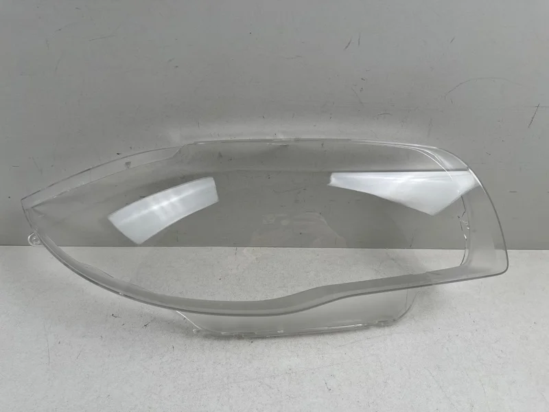 Стекло фары BMW 1er 2004-2014 63117193390 E81/E87, правое