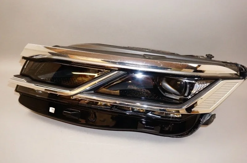 Фара Volkswagen Touareg 2018-2023 761941081 3, левая