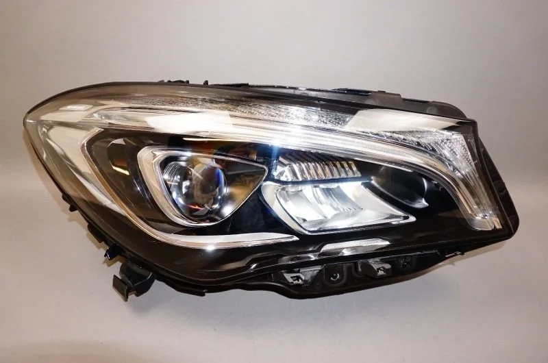 Фара Mercedes-Benz CLA-class 2016-2019 A1179069900 X117, правая