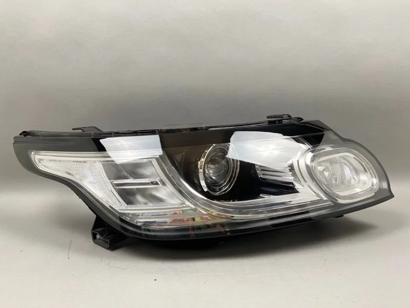 Фара Land Rover Range Rover Sport 2013-2017 LR090463 L494, правая