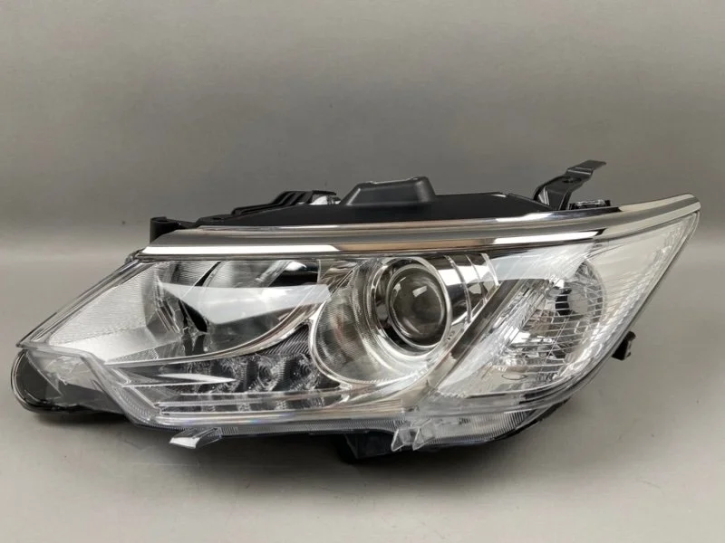 Фара Toyota Camry 2014-2018 8117033841 V55, левая