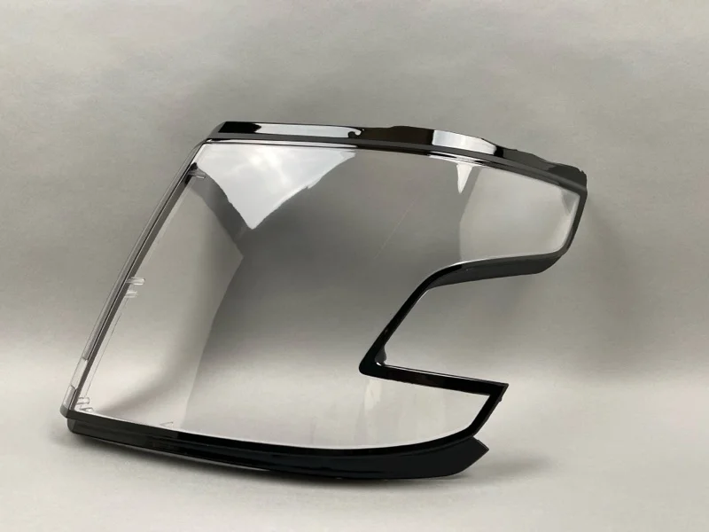 Стекло фары Chevrolet Tahoe 2015-2021 84582569 4, левое