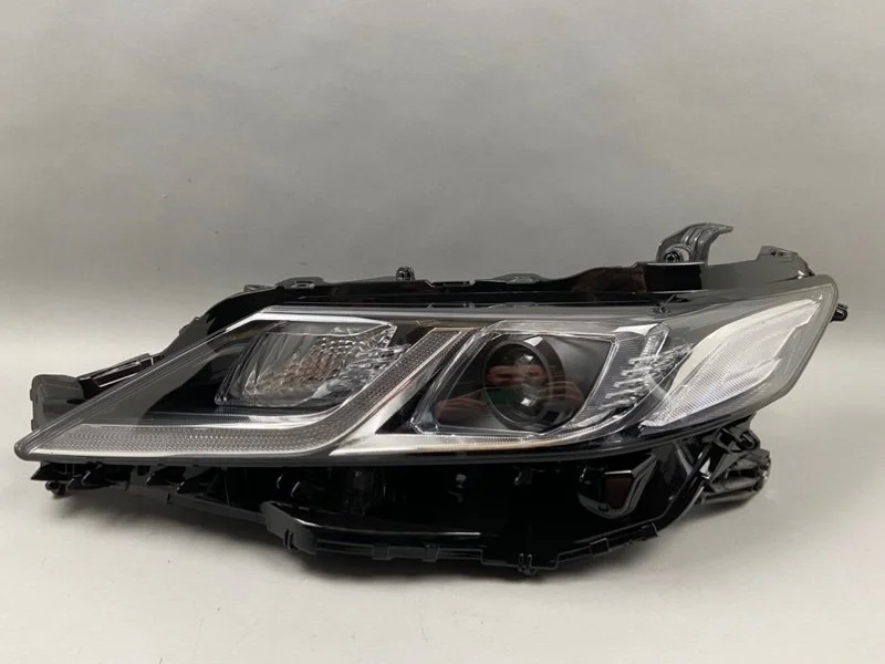 Фара Toyota Camry 2018-2023 8115033G00 V70, левая