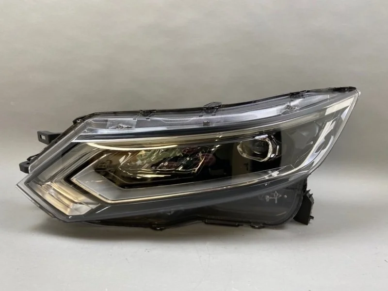Фара Nissan Qashqai 2017-2022 26060HV05B J11, левая