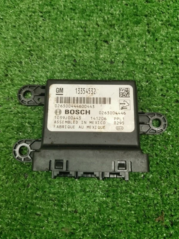 Блок управления парктроником Opel Mokka 2015 13354532 1.6 A16XER