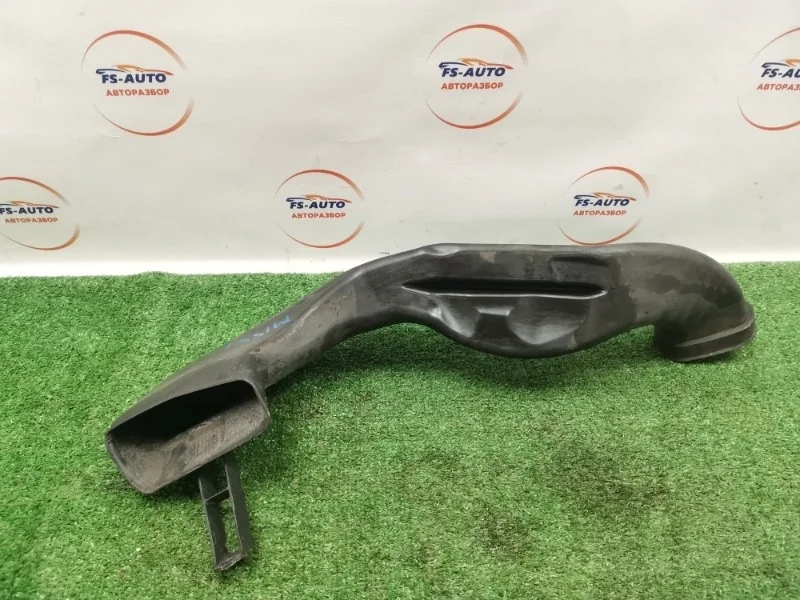 Воздухозаборник Chevrolet Cruze 2009 13307080 СЕДАН 1.6 F16D4