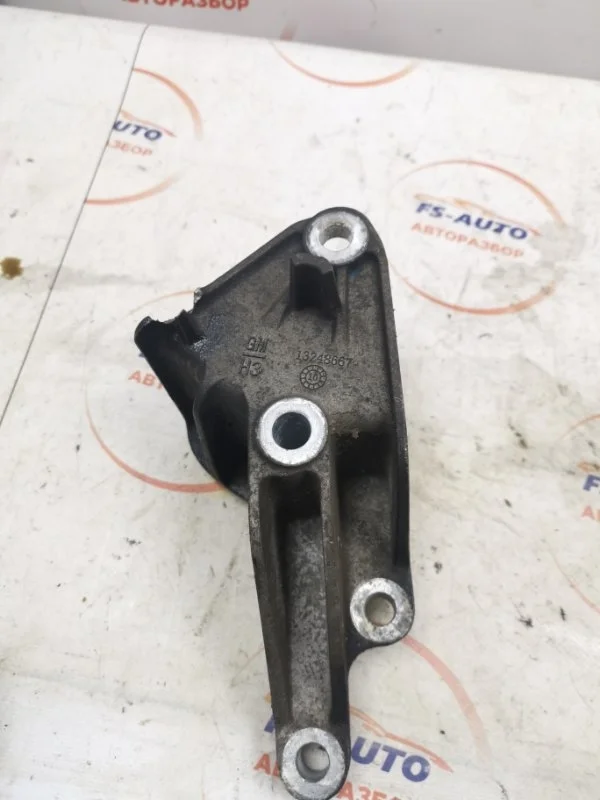 Кронштейн двигателя Chevrolet Cruze 2010 13248667 СЕДАН 1.6 F16D4