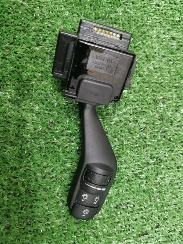 Подрулевой переключатель дворников Ford Focus 2 2006 4M5T17A553BD УНИВЕРСАЛ 1.6 HWDA 100 Л.С.