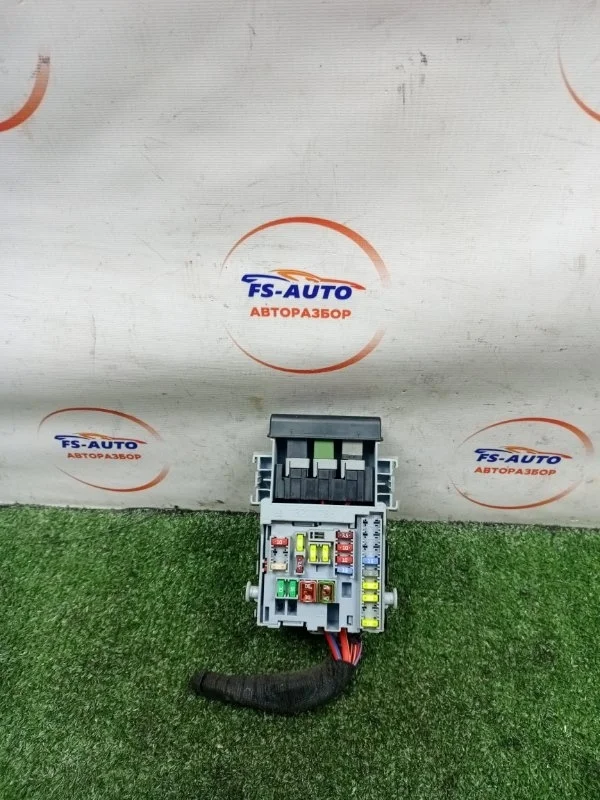 Блок предохранителей Chevrolet Cruze 2014 13222786 ХЕТЧБЕК 1.6 F16D4