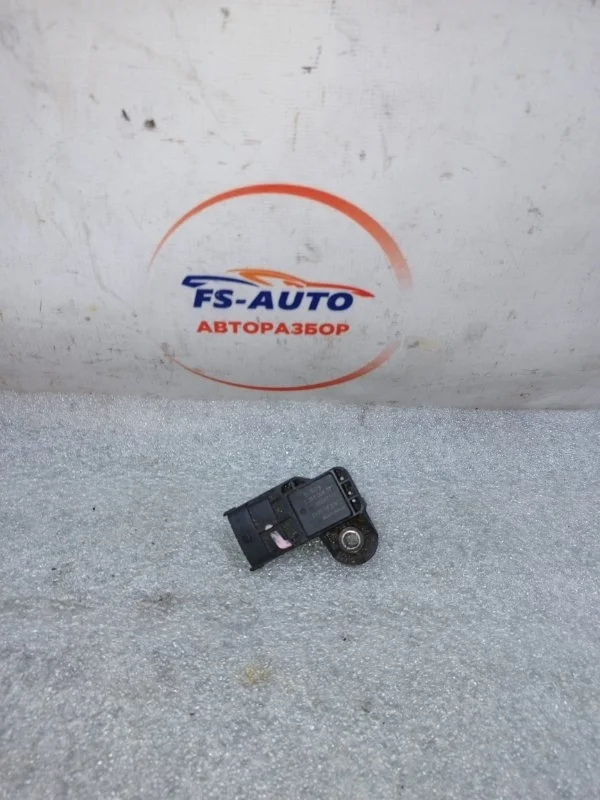 Датчик массового расхода воздуха Opel Astra J 2014 55568175 ХЭТЧБЭК 1.4 A14NET TURBO