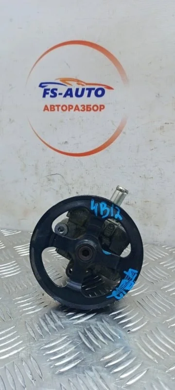 Насос ГУР Mitsubishi Outlander 2012 1800А053 SUV 2.4 4B12