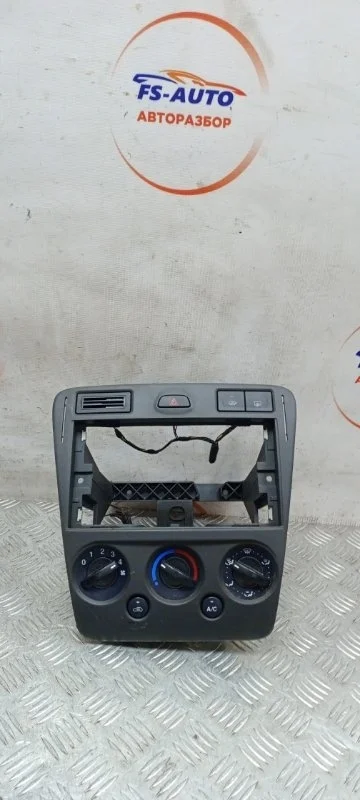 Блок управления климатом Ford Fusion 2007 2S6H19980BF УНИВЕРСАЛ 1.4 FXJA