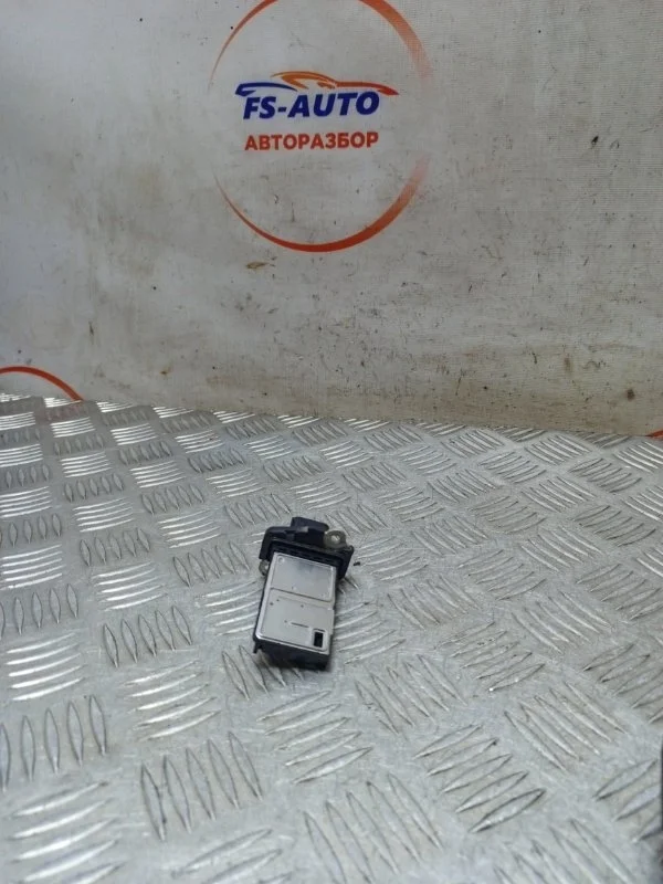 Датчик массового расхода воздуха Ford Fiesta 2015 3L3A12B579BA MK6 1.6 HXJA