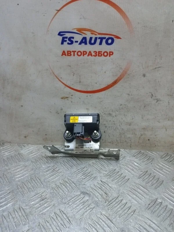 Датчик ускорения Ford Focus 2 2010 8M513C187BA ХЕТЧБЕК 1.6 SHDA