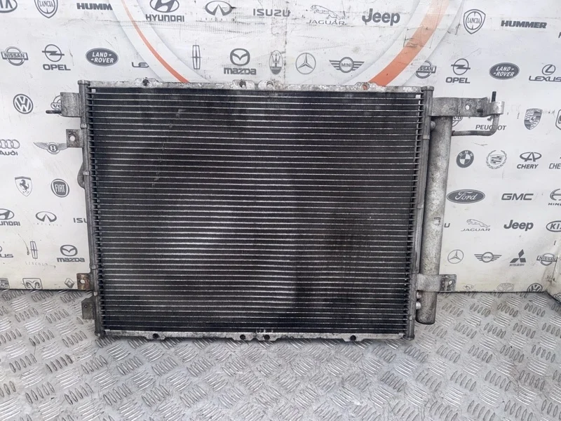 Радиатор кондиционера Kia Sorento 2005 976063E601 SUV 2.5 D4CB